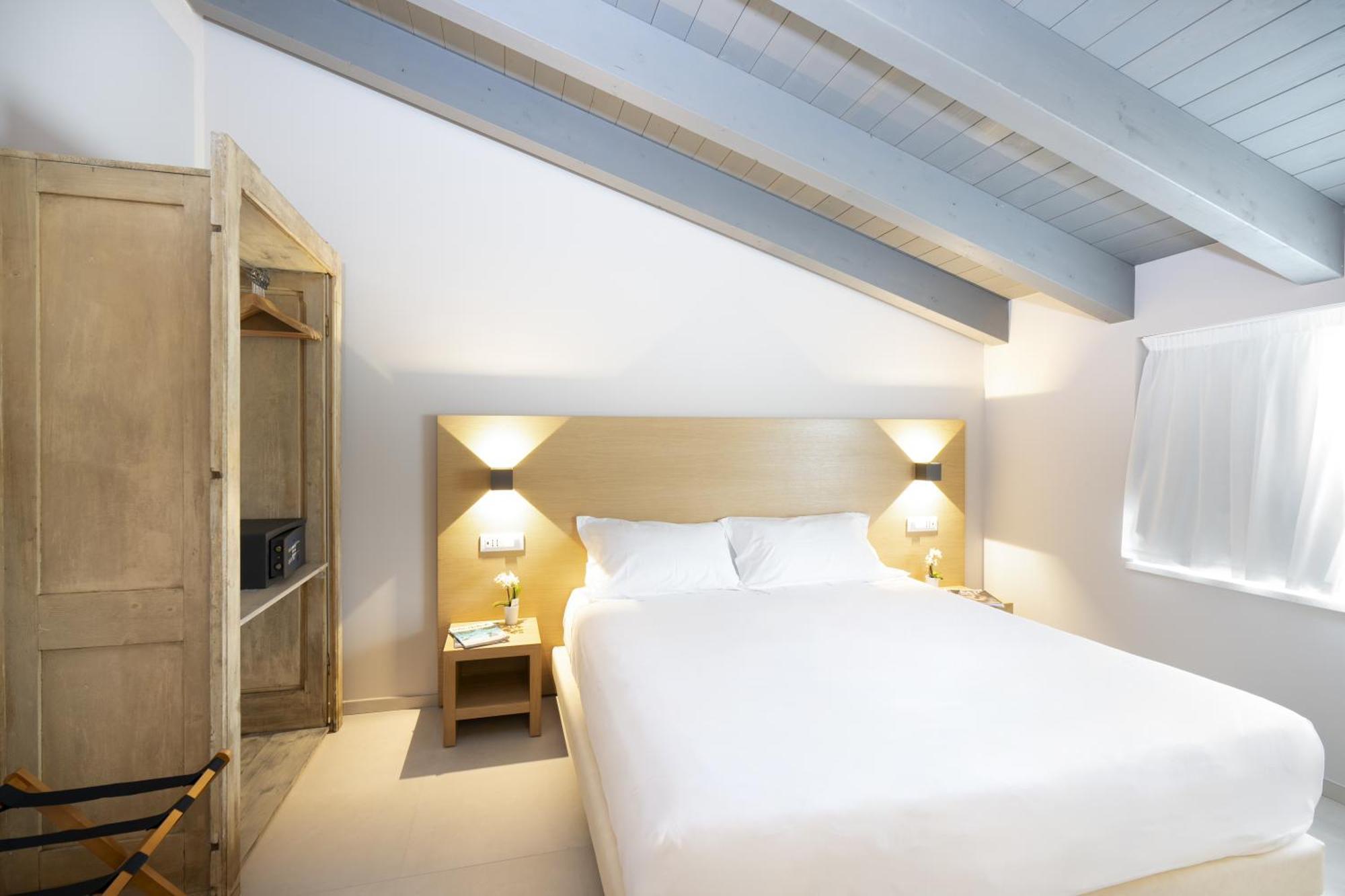 Ros'E Mari Green Home Hotel Oristano Luaran gambar